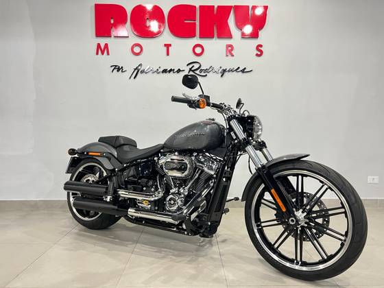 HARLEY-DAVIDSON SOFTAIL BREAKOUT 114 
